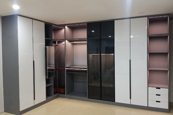 投資衣柜加盟生意要注意哪些細節(jié)